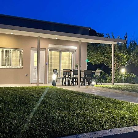 فيلا M & F House أوروبوس المظهر الخارجي الصورة