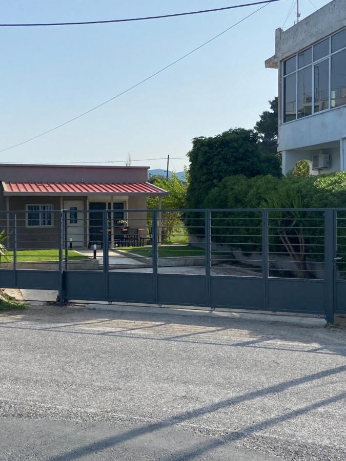 فيلا M & F House أوروبوس المظهر الخارجي الصورة